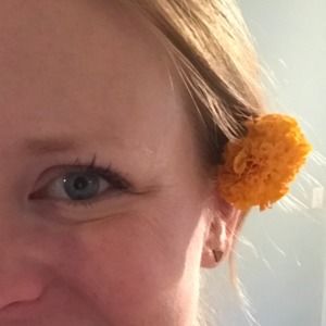 Meet your Posher, Elise